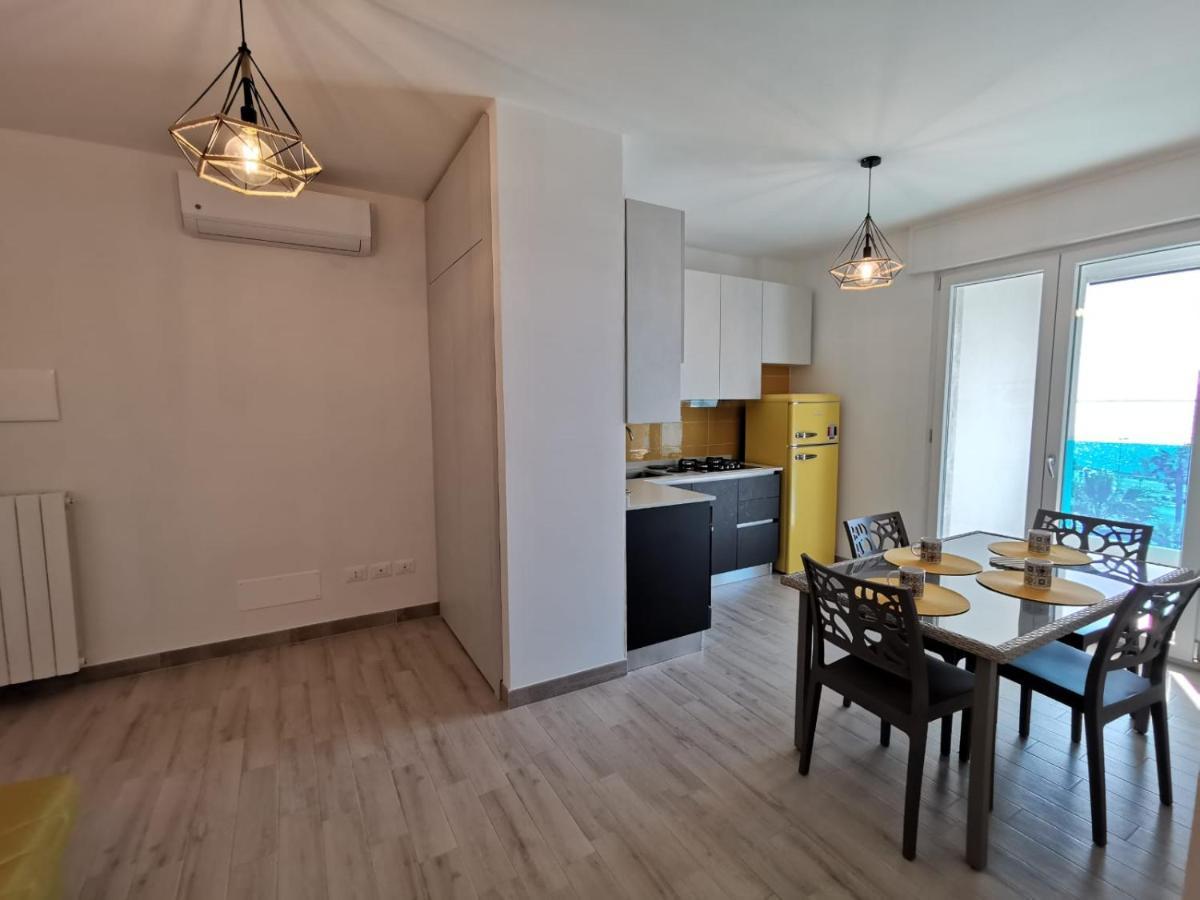 Apartment Delfino Fronte Mare By Salentoville *